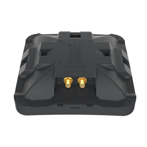 Антенна MikroTik mANTLTE 5o (MTAO-LTE-5D-SQ)