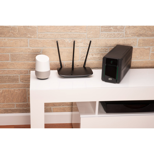 ИБП APC Easy UPS 900VA Schuko (BVX900LI-GR)