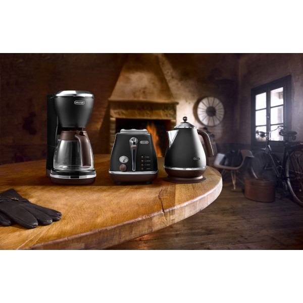 Електрочайник Delonghi KBOV 2001.BK