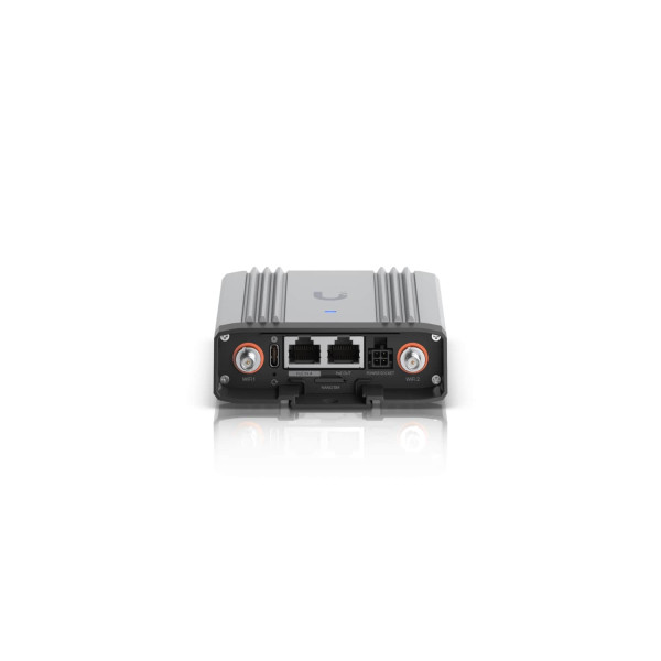 Бездротовий маршрутизатор Ubiquiti Mobile Router Industrial (UMR-industrial)