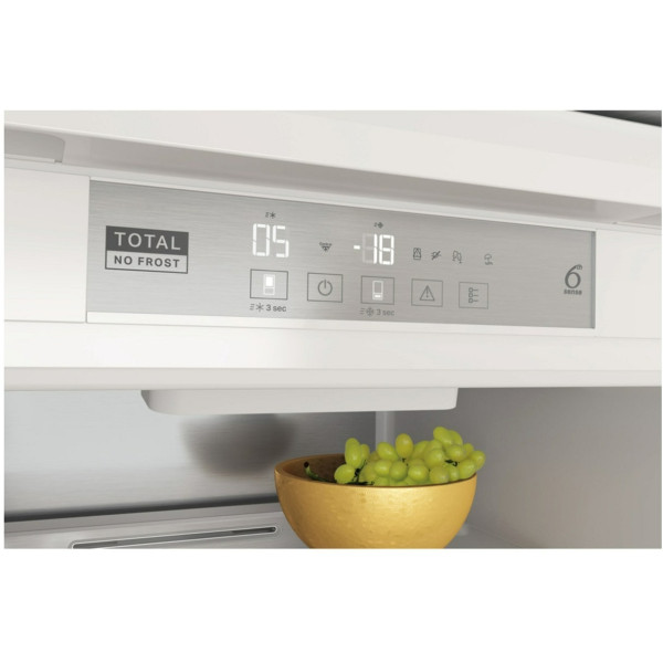 Вбудований холодильник Whirlpool WHC18 T573