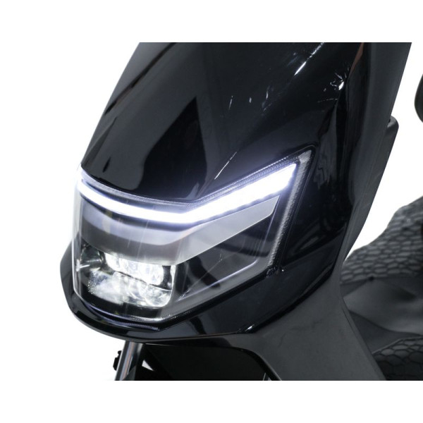 Електроскутер Maxxter NOVA (Black), чорний