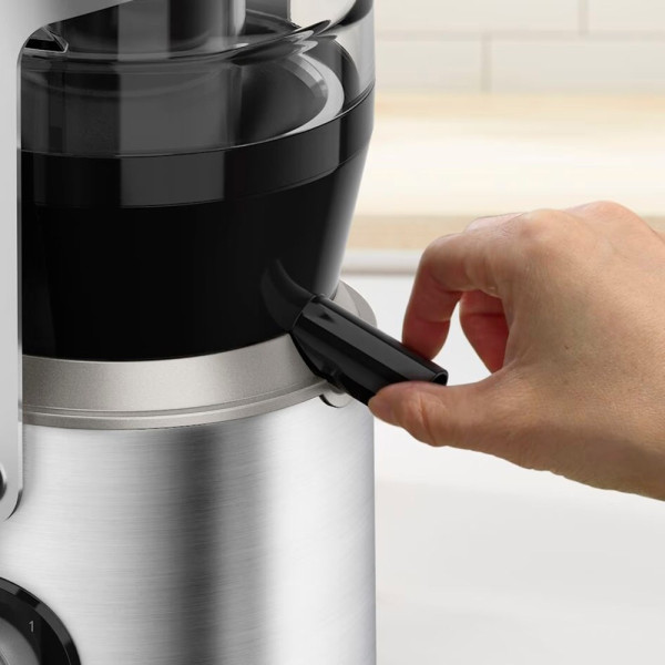Соковитискач Tefal Nutri XXL ZE 660D10